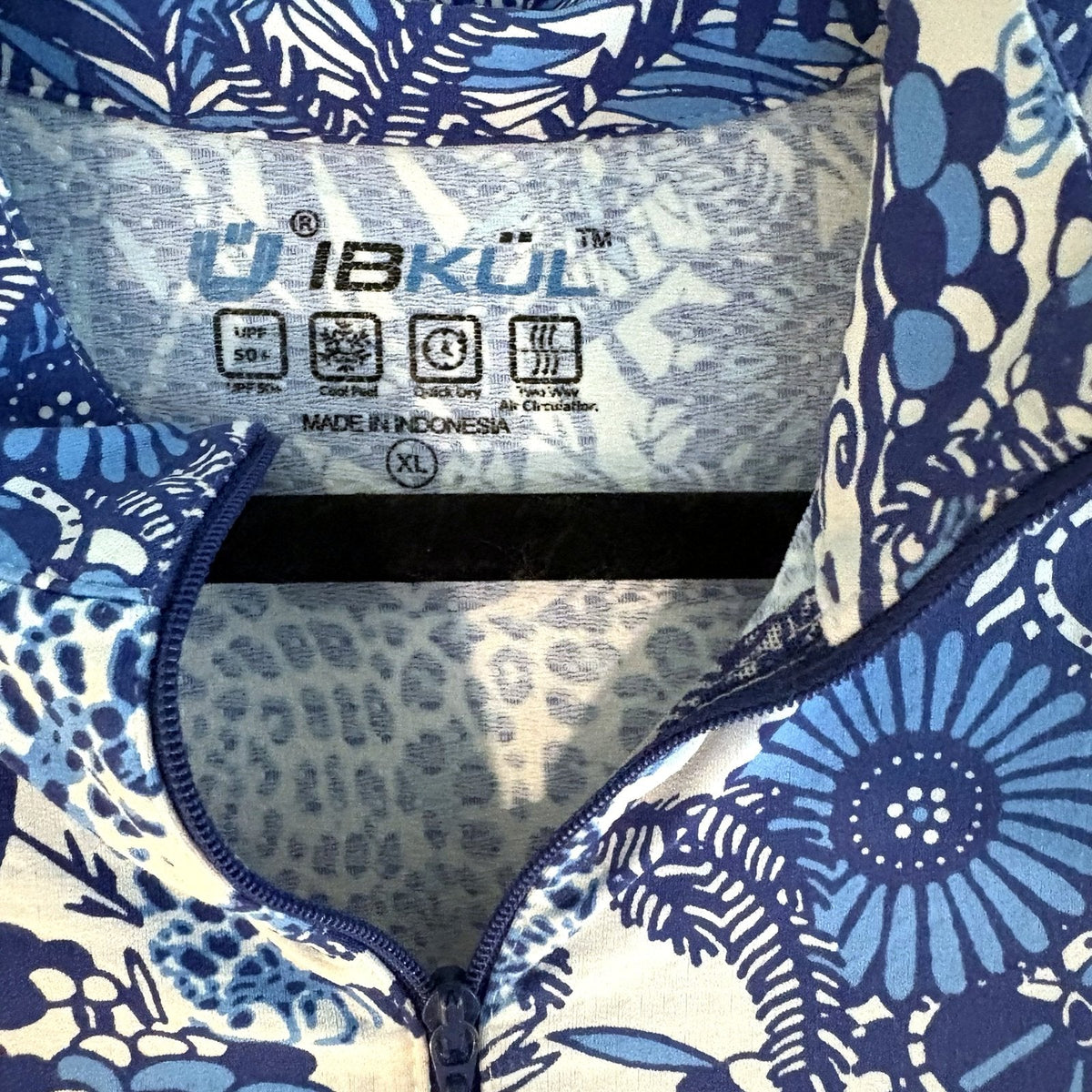 IBKUL Blue Koi & Leopard Quarter-Zip Sun Shirt - photo 3