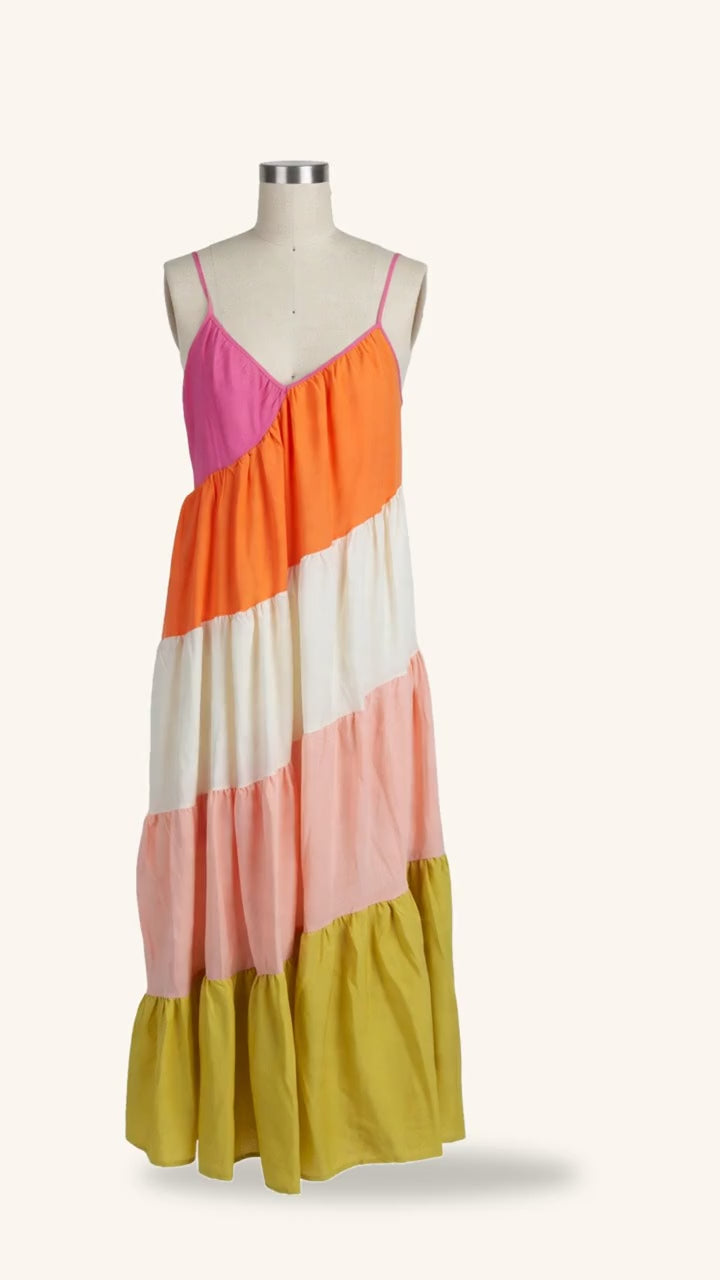 Vestique Colorblock Tiered Maxi Dress